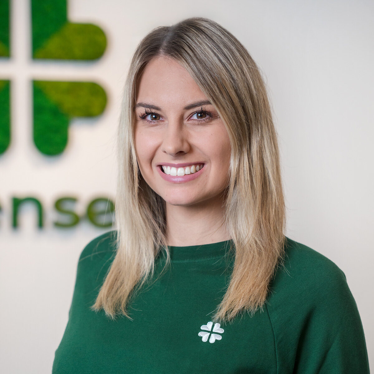 Portraitfoto von Vivien Peußner